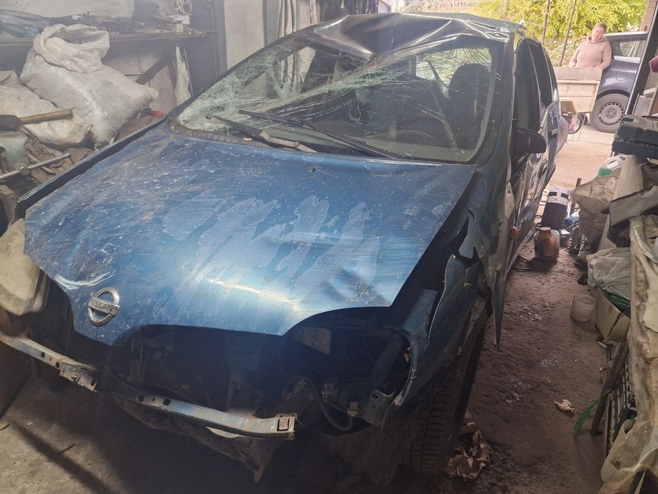 Нисан Альмера Тино