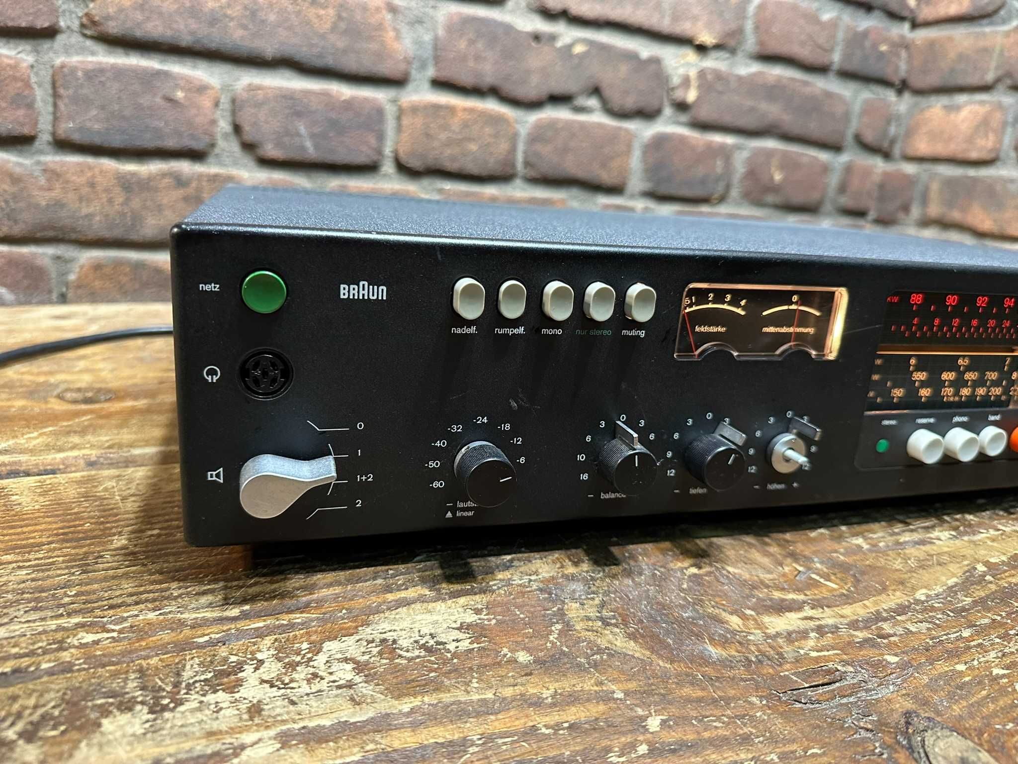 Amplituner Braun CEV 510