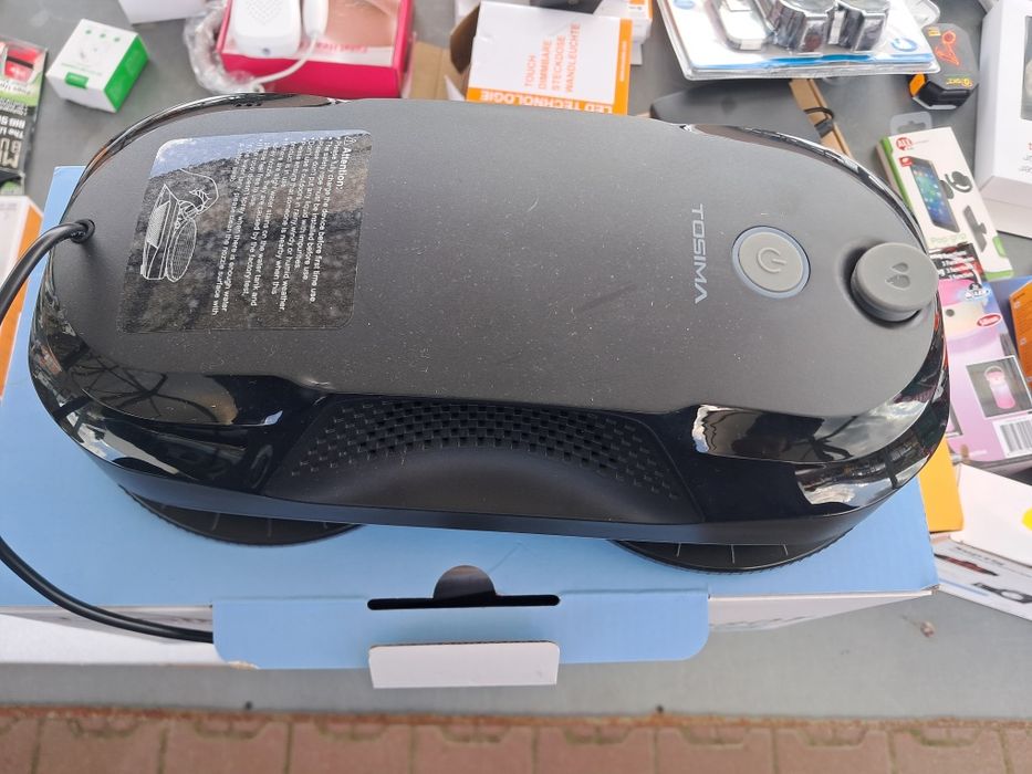 Robot do mycia okien i glazury