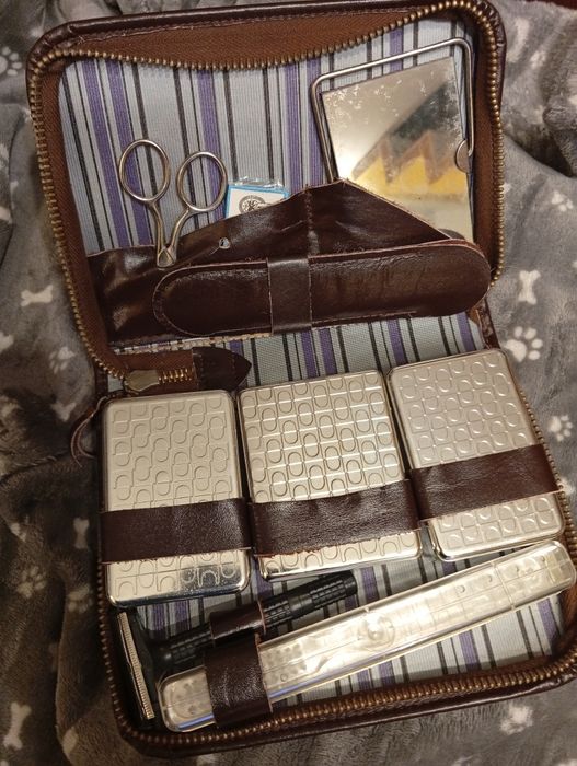 Antyczny zestaw przyborów toaletowych