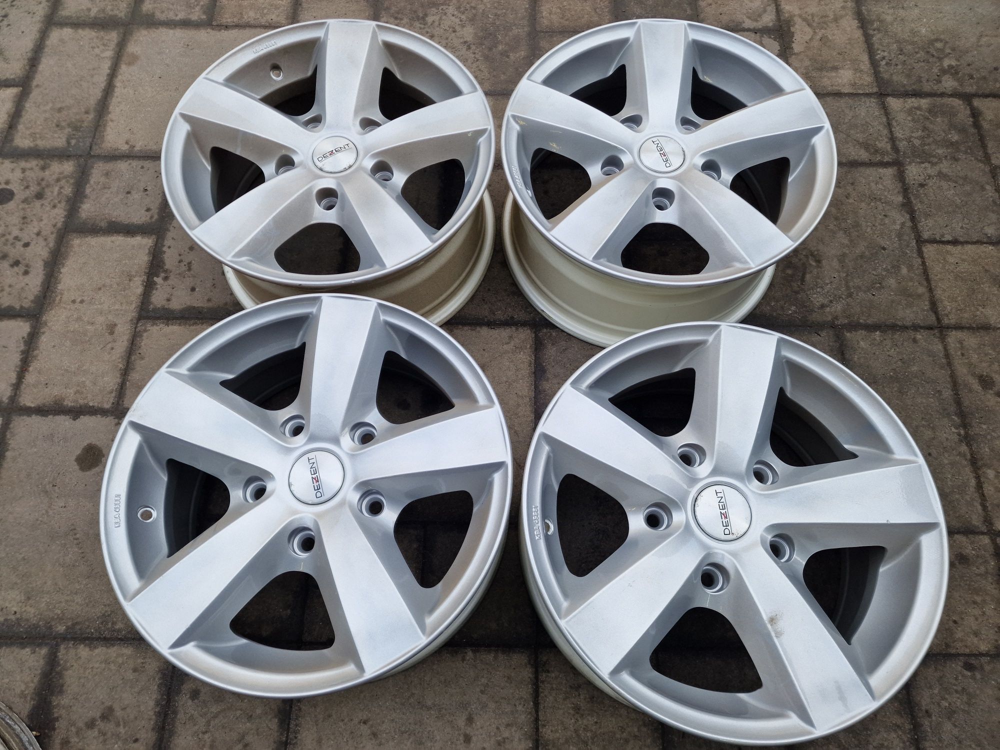 Диски Dezent 5*139,7 R16 Kia