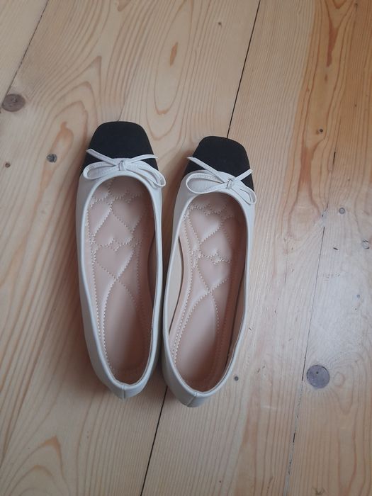 Beżowo-czarne baleriny w rozm.41/42