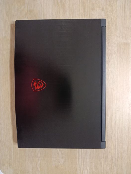 Laptop MSI thin 10ue i7 + RTX 3060