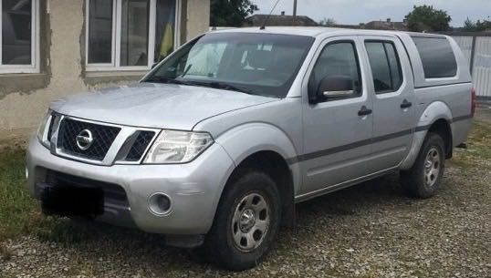Nissan Navara; Mitsubishi L200