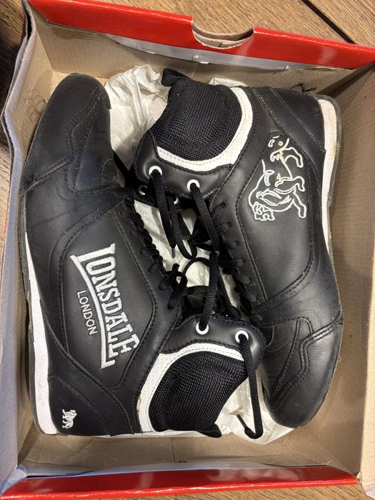 Saoatos lonsdale com caixa