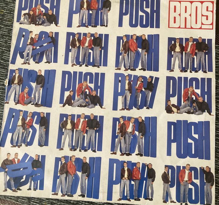 Bros vinyl album push