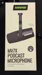 Shure MV7X + Suporte Articulado + Pop Filter