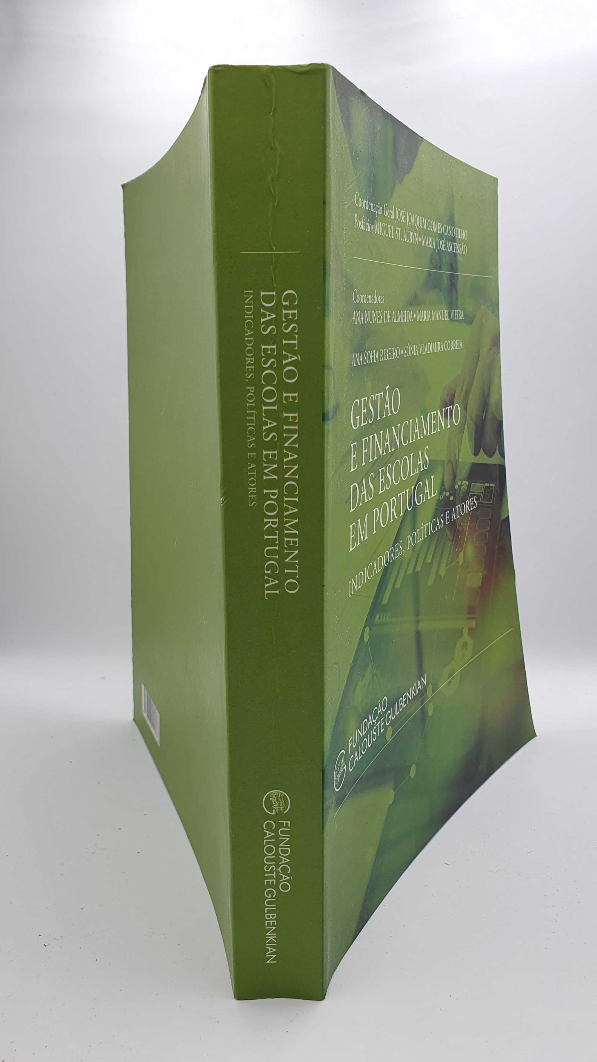 Livro - REF PA2 - Gestão e Financiamento das Escolas em Portugal