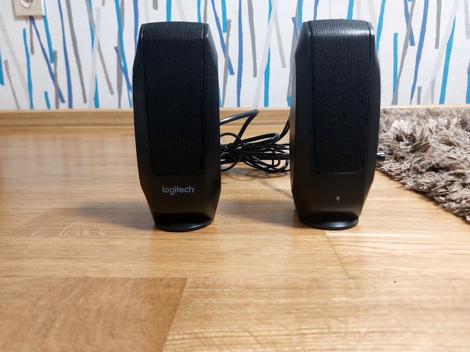Logitech s120 stereo speakers