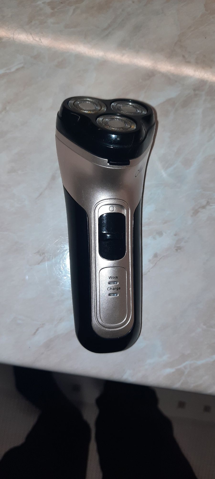 Eлектробритва Maestro MR-670
