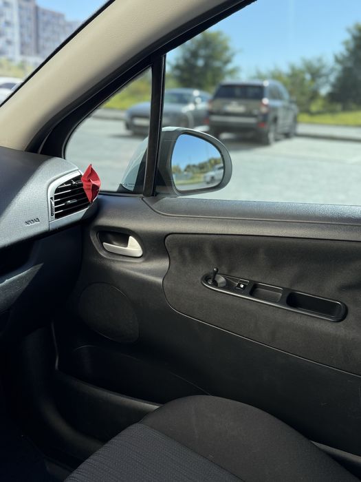 Peugeot 207 у гарному стані за хорошою ціною