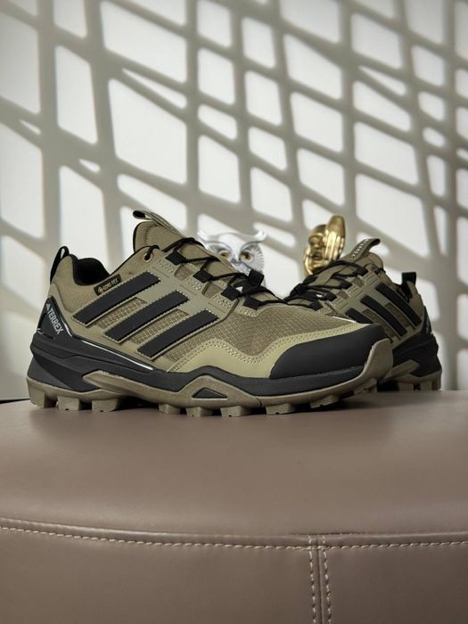 Чоловічі кросівки адідас Adidas Terrex Skychaser GTX Olive Black 41-46