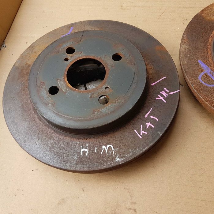 osłona błotna kotwiczna piasta abs tarcze hamulcowe klocki yaris 06-21