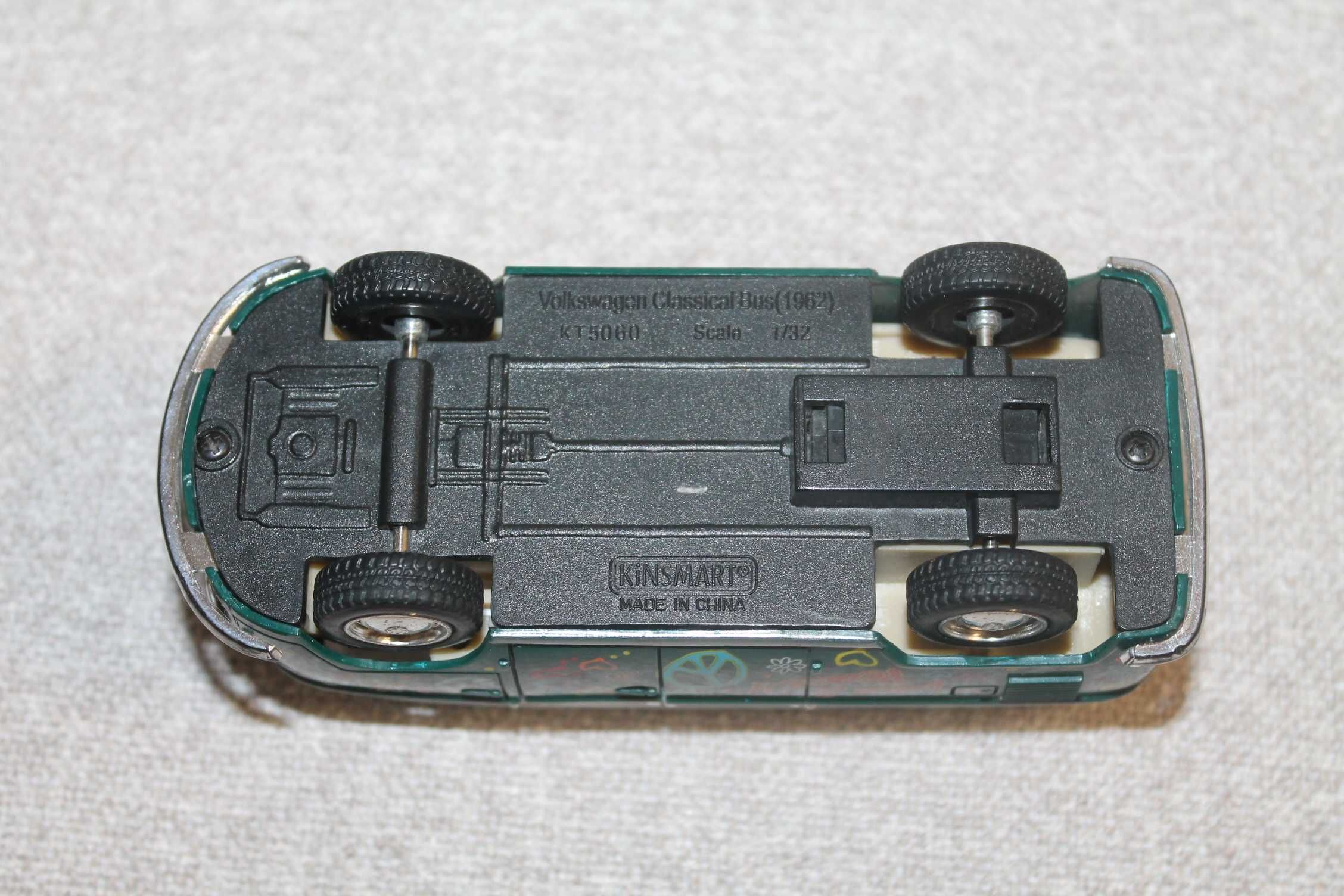 Resorak Volkswagen Classic Bus 1962 skala  1/32