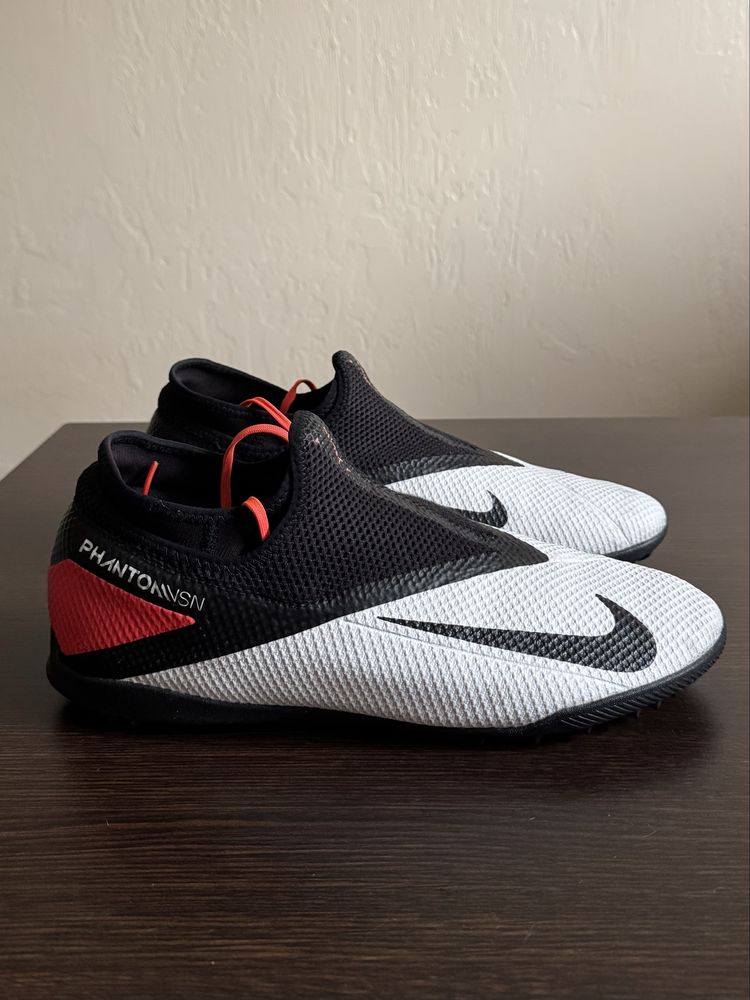 Сороконіжки Nike Phantom VSN 2 Academy DF TF