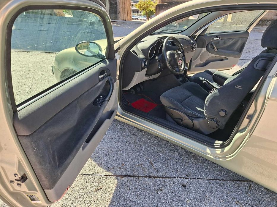 Alfa Romeo 147 1.6cc, 120 cv, Gasolina/GPL, Muito Boa Condição!