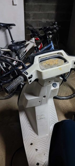 Scooter Suzuki Adress