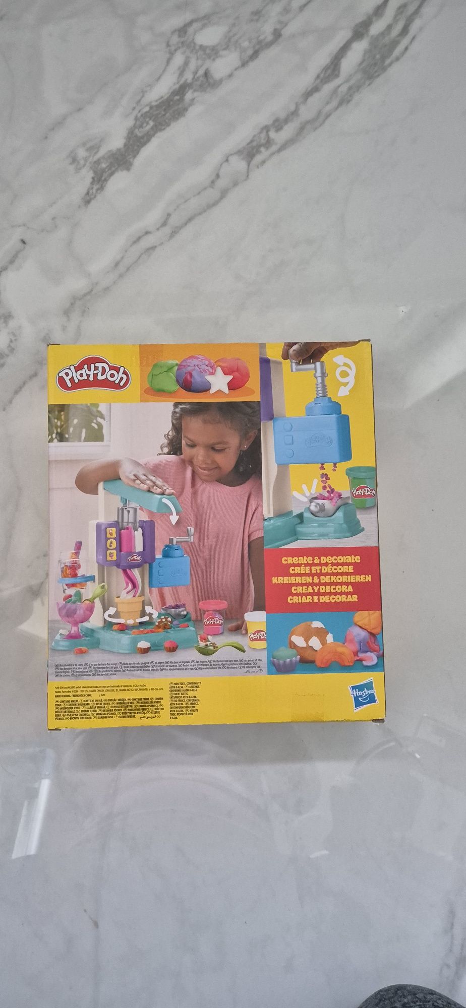 Nowa ciastolina PlayDoh zakręcona Lodziarnia