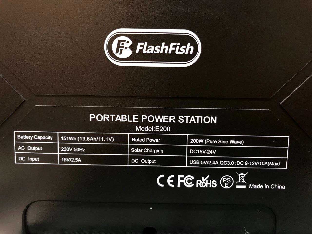 Портативная зарядная электростанция FlashFish | 200 Вт | 40800 мА