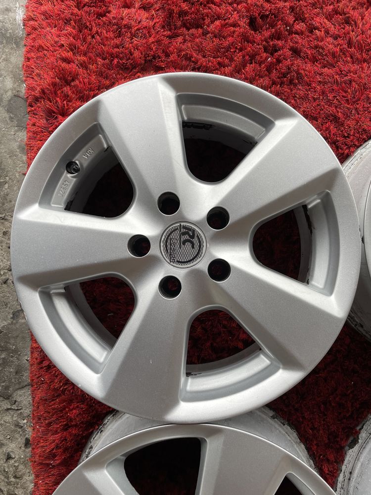 Audi a4 a6 Volkswagen Touran Golf Jetta Seat Skoda R16 5x112