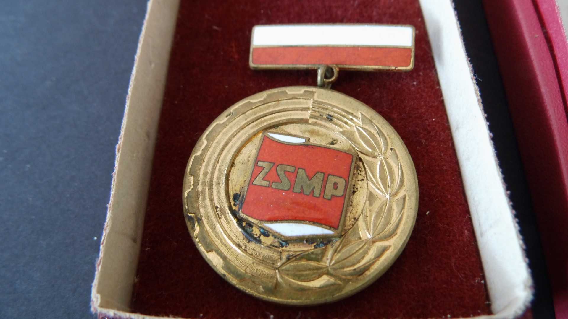 Medale, odznaczenia, przypinki, etui. PRL !