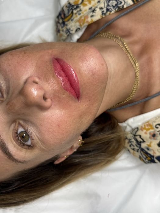 Alugo espaço  para estetica e manicure