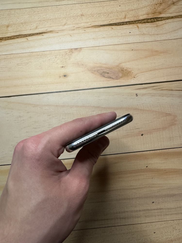 iPhone X 256gb Silver Neverlock. 100% АКБ