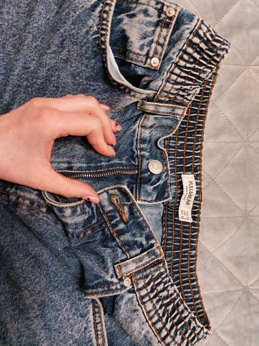 Джинси pull and bear mom jeans  S