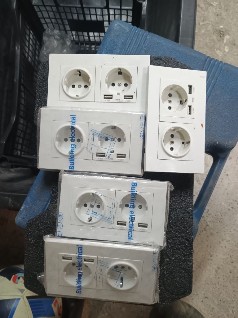 Gniazdka wraz z USB