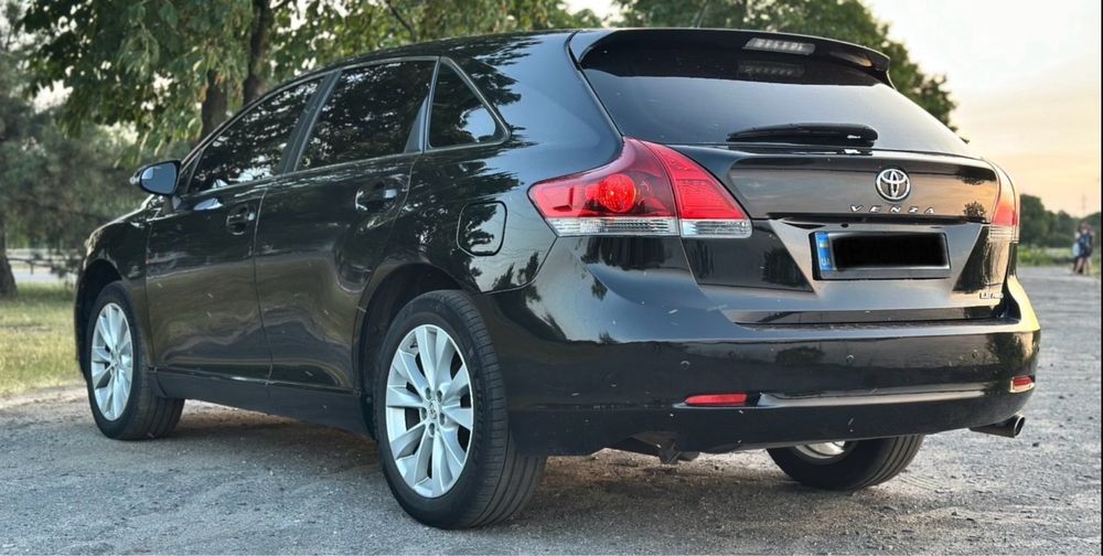Продам Toyota Venza 2015 2.7 газ/бензин