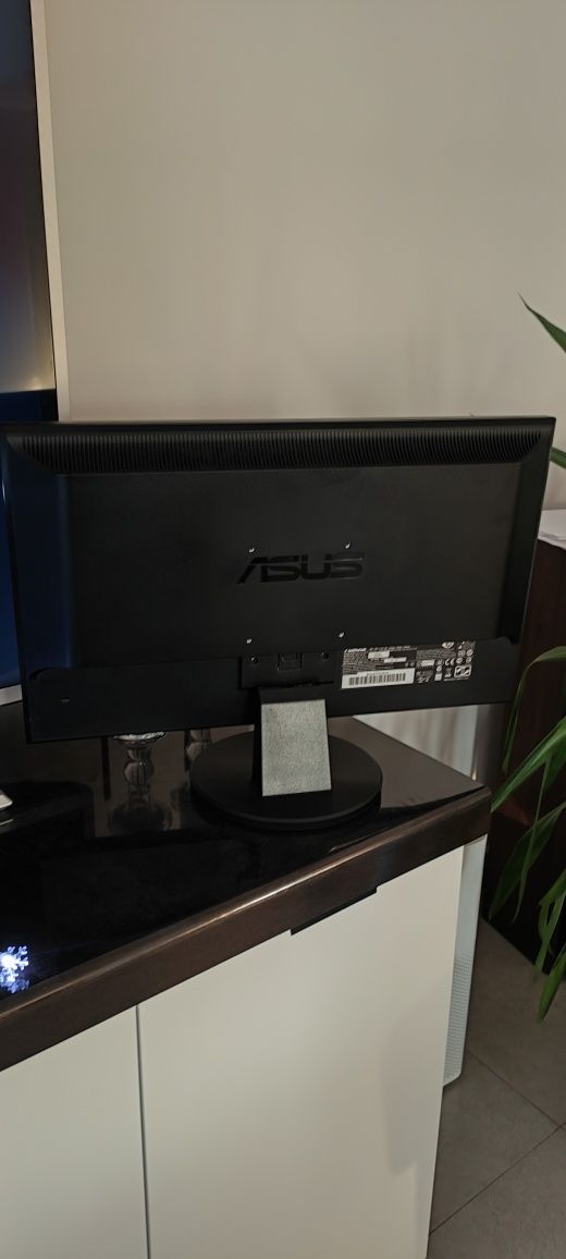 ASUS VW247H – Full HD, 24 cale, 60Hz
