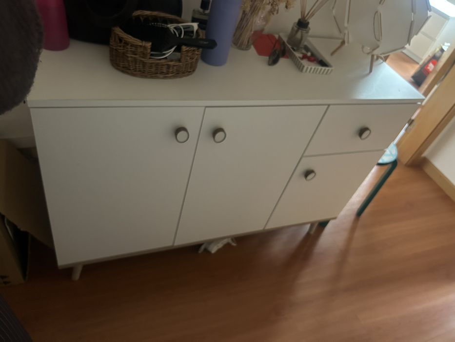 Aparador/ sideboard/ consola/ movel entrada arrumacao