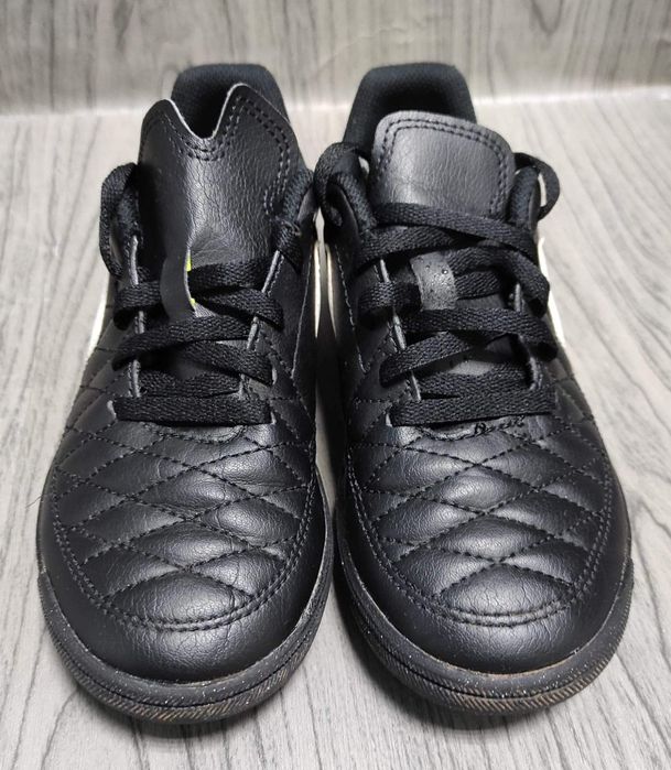 32 Nike оригінальні шкіряні дитячі сороканожки, бутси