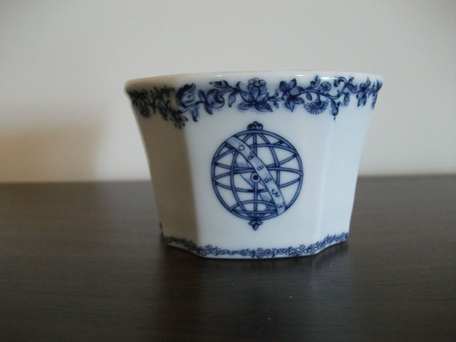 Saleiro de estilo da marca Conventual Porcelanas