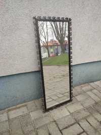 Stare lustro w metalowej ozdobnej ramie PRL