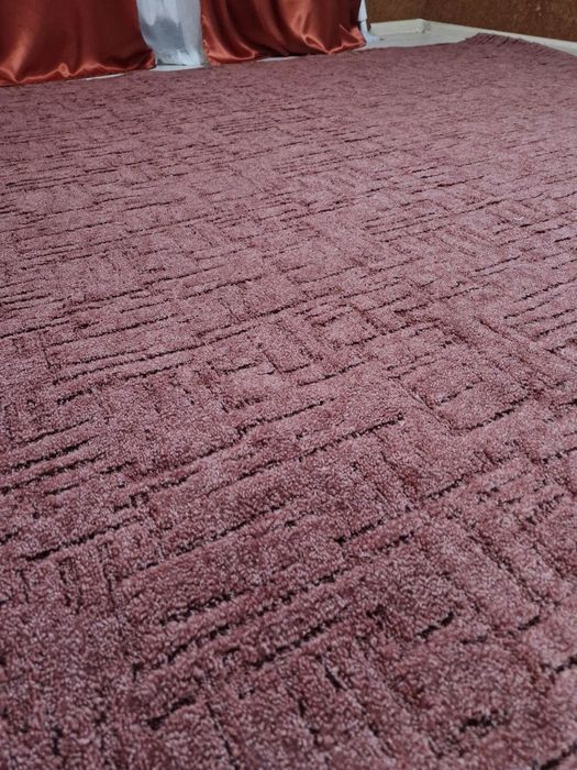 Напольное покрытие б/ у в прекрасном состоянии,Срочно