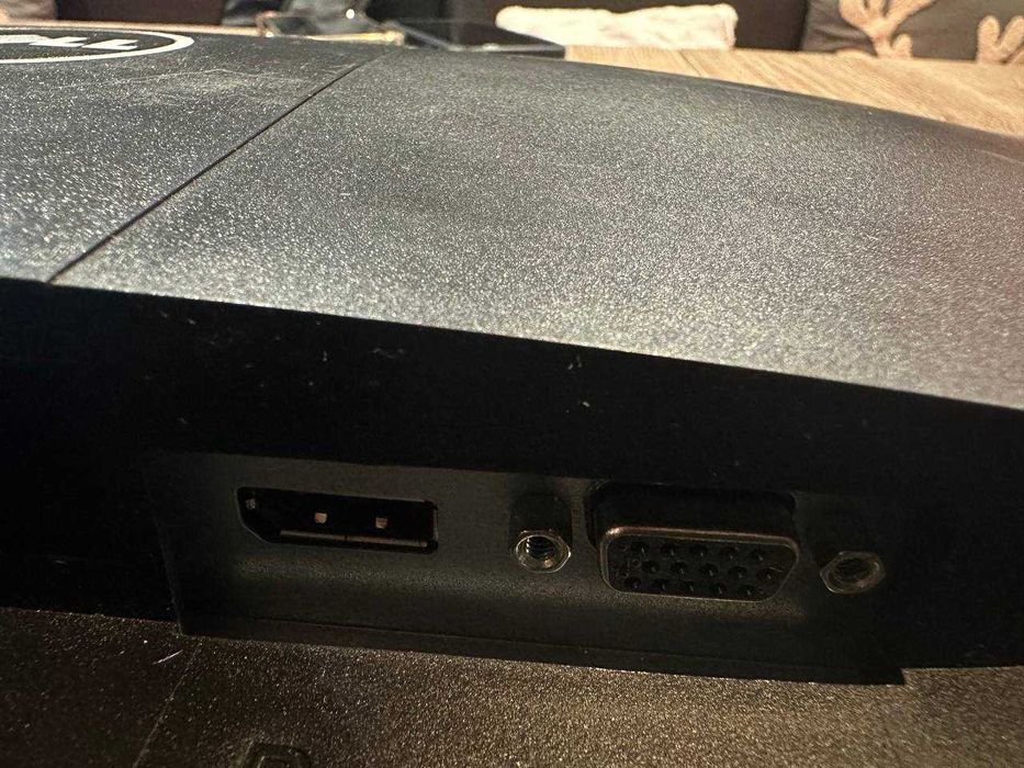 Монітор Dell E2318H — 23" (IPS-like TN, Full HD, DisplayPort)