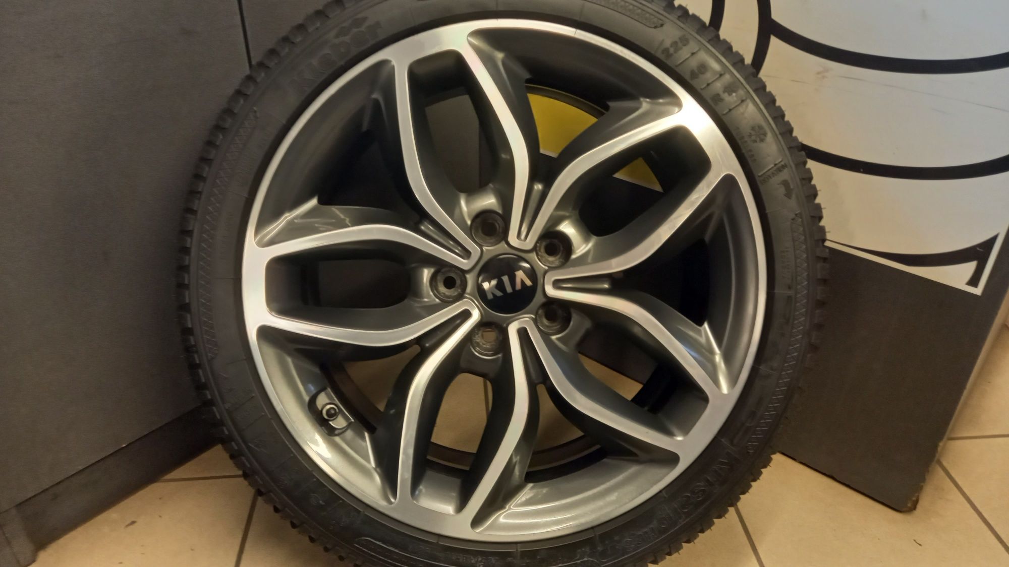 Oryginalne Felgi KIA 18" 7.5J ET 55 5x114.3 4sztuki