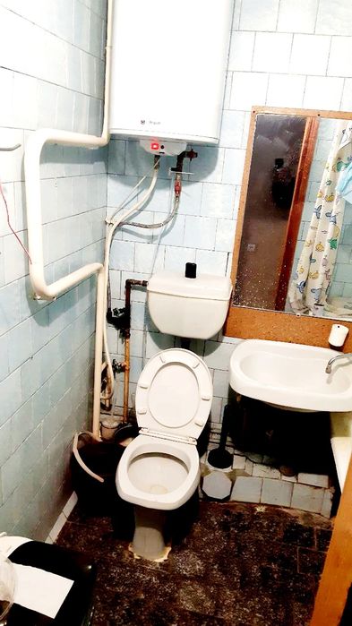 Продам срочно 1 комнатную под ремонт, ул.Рабочая, 10 мин от центра.