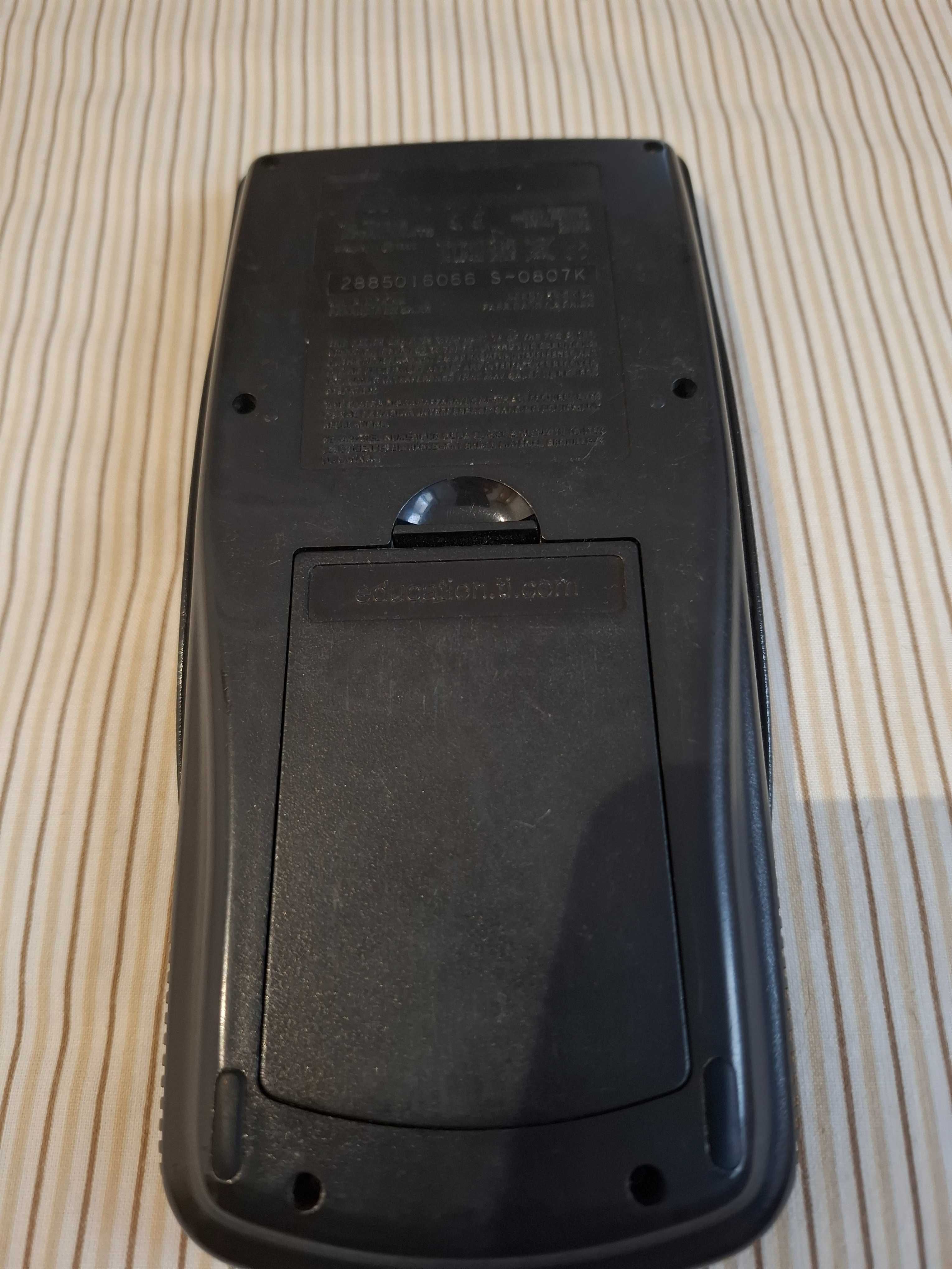 Calculadora Gráfica Texas TI-83 Plus