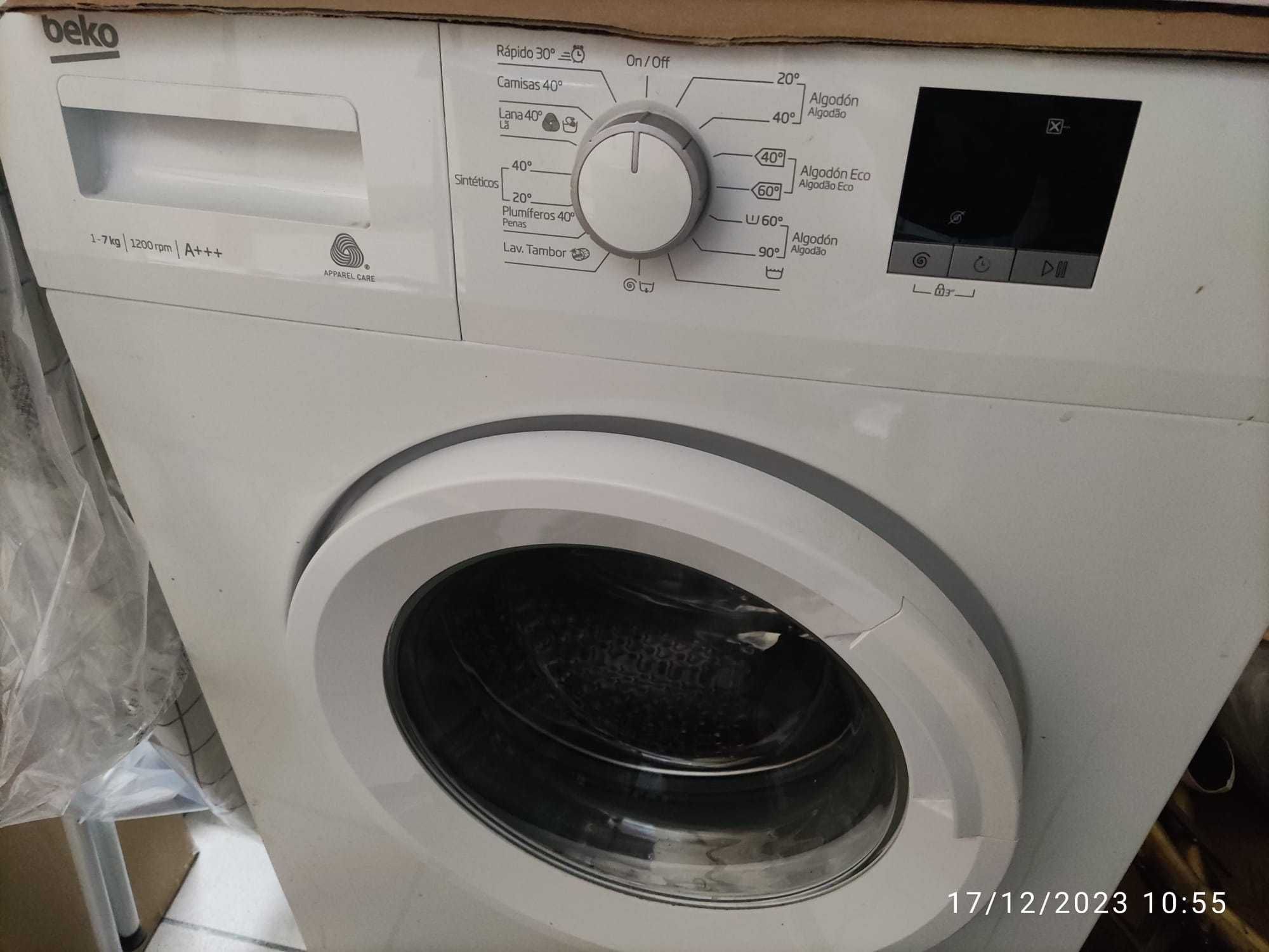 Máquina de lavar roupa Beko