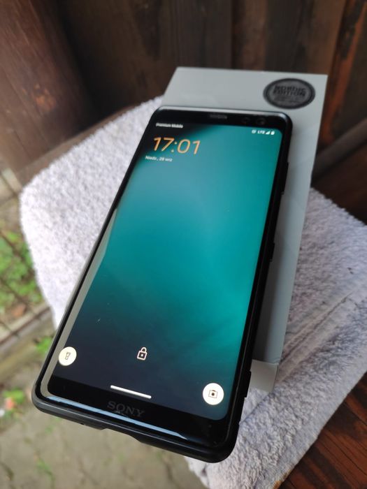 Sony xz3 jak nowy
