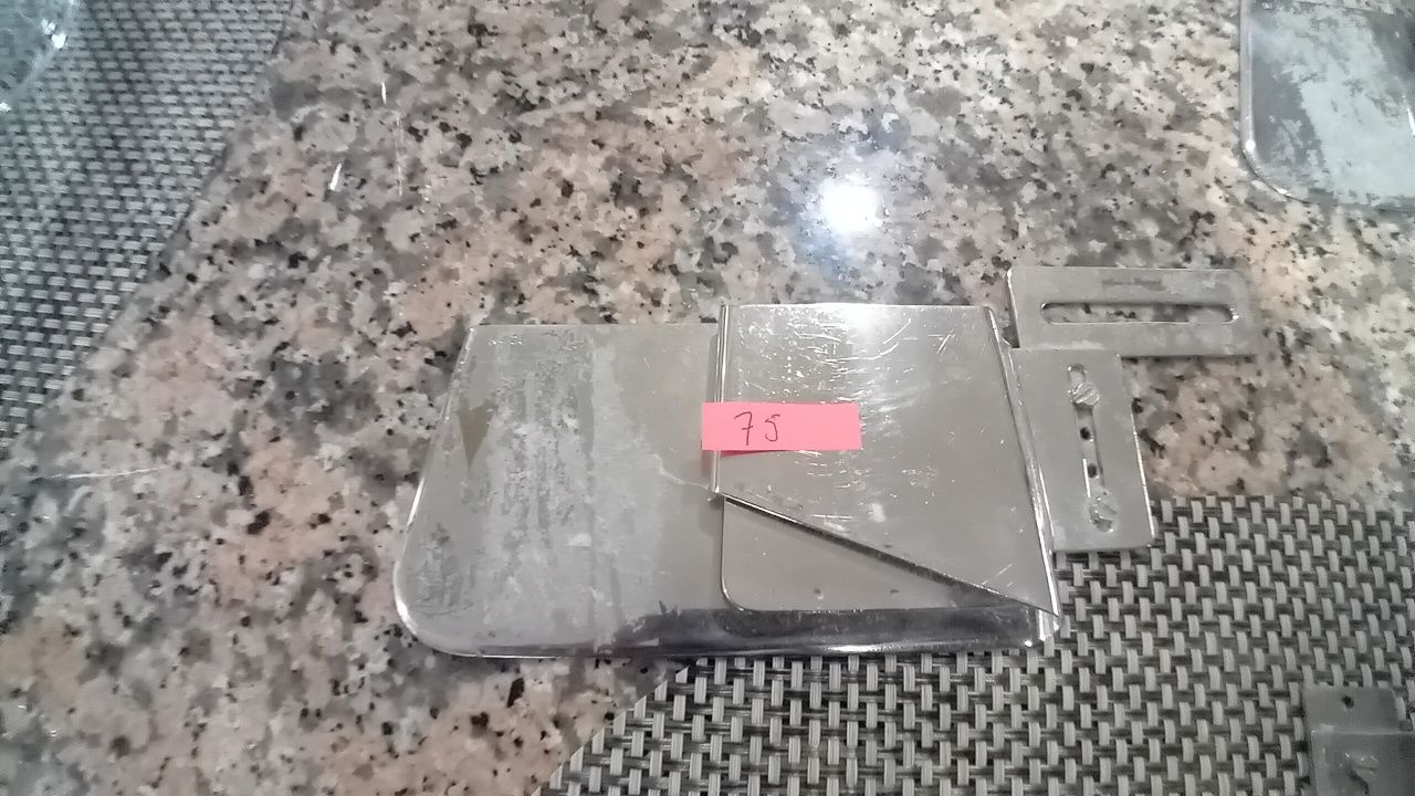 aparelhos de máquinas de costura para fazer bainhas
