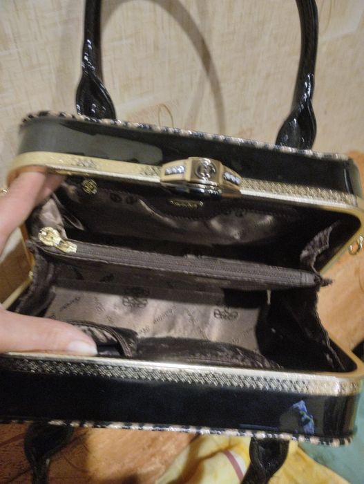 Сумка лакированная