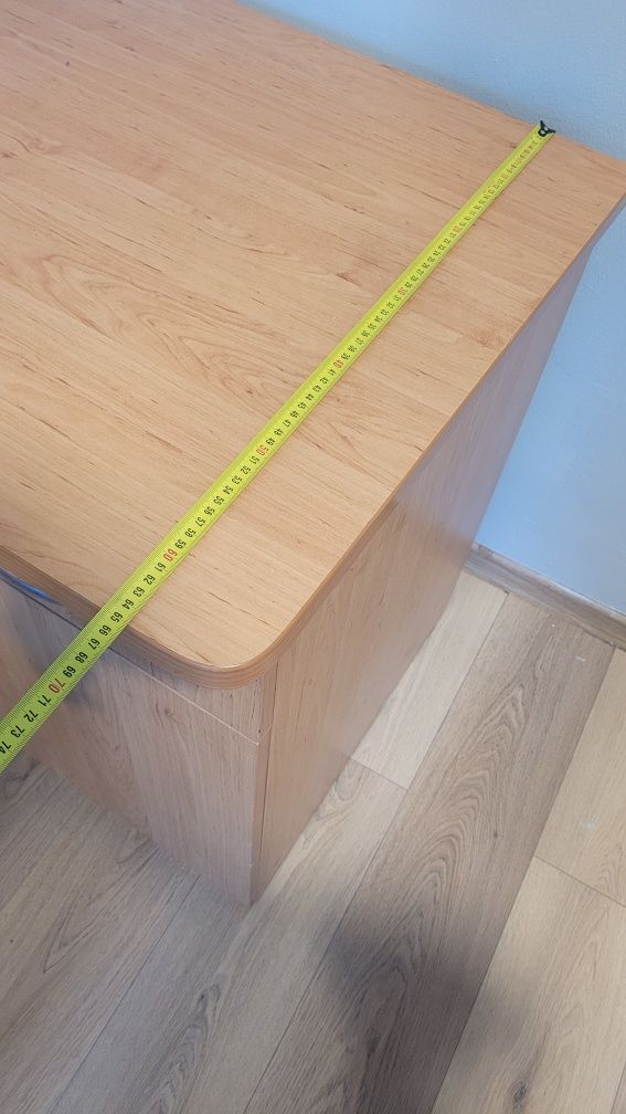 Solidne duże biurko