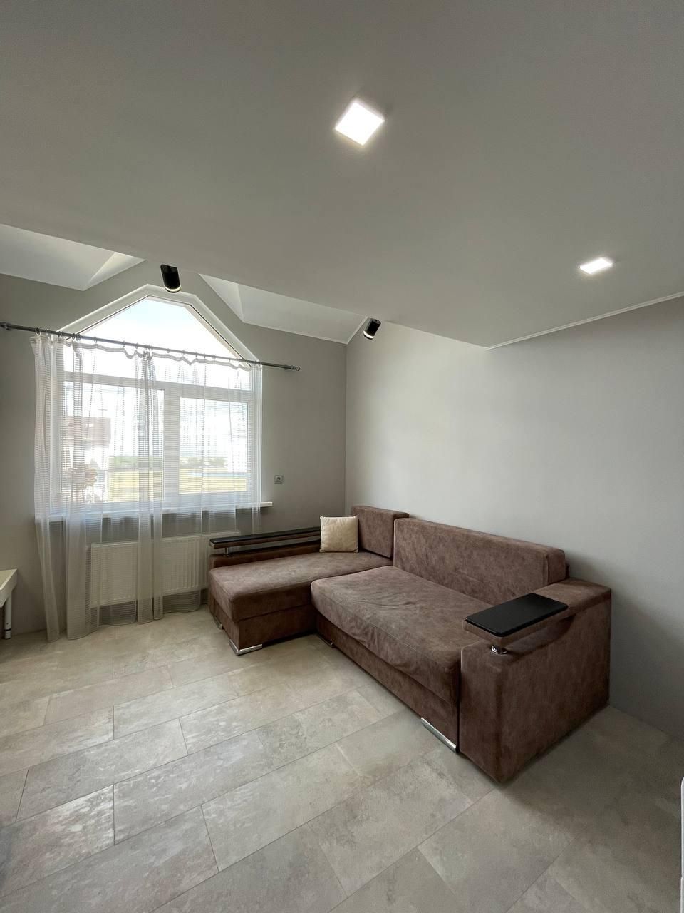 Продаю двухуровневую квартиру в ЖК Якоря(2-944-707)