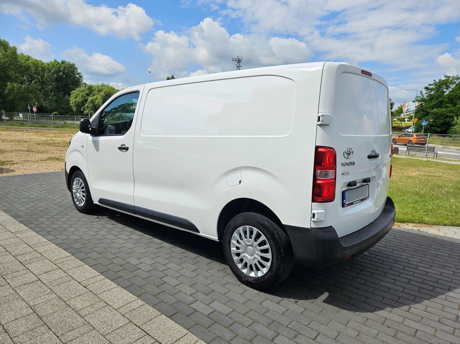 Toyota PROACE M 2.0 122KM  M, L2, Krajowy, I właściciel, KLIMA, Faktura VAT 23%