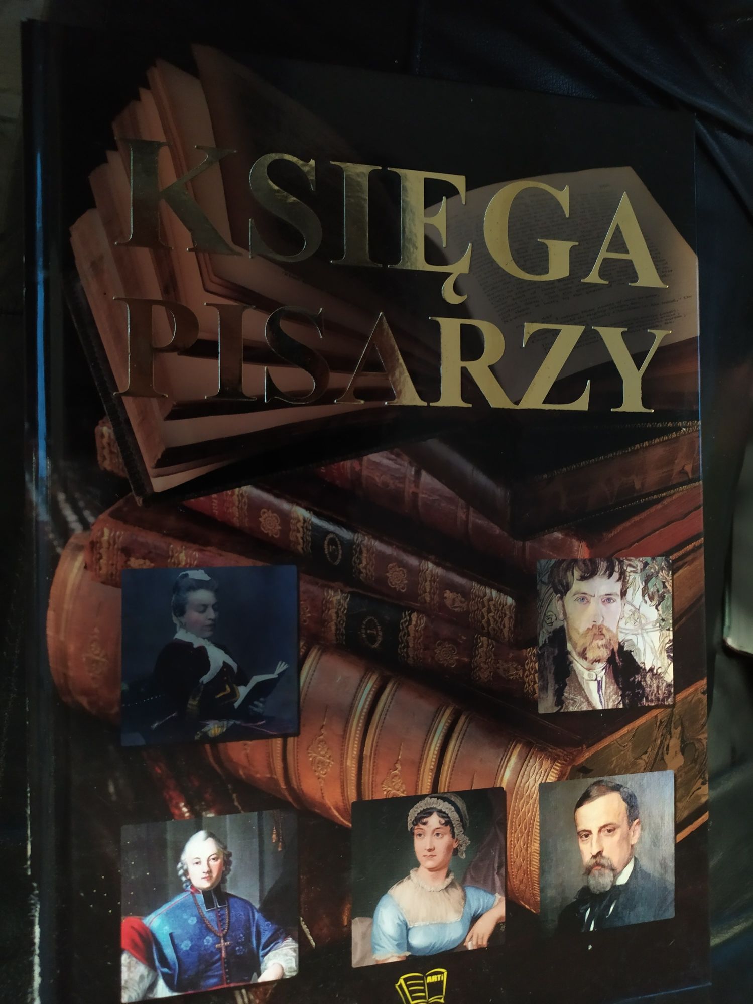 Księga pisarzy ARTi