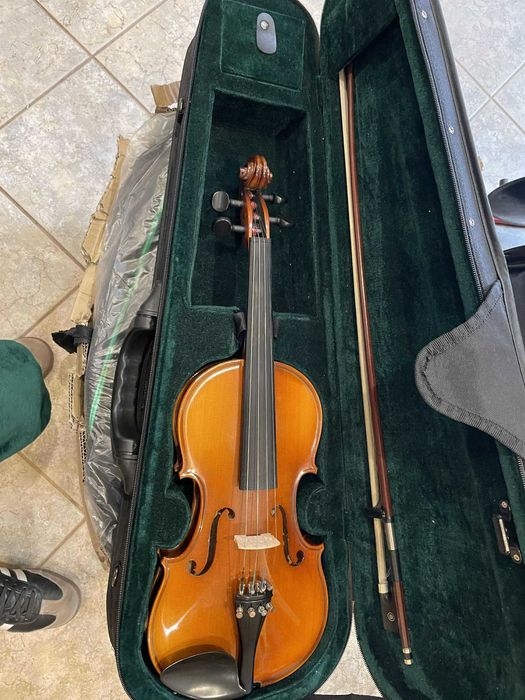 Skrzypce Hora V100 3/4 z pokrowcem oraz smyczkiem