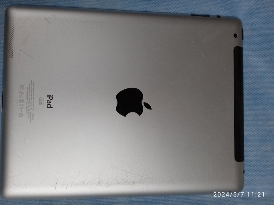 Apple iPad 2 16GB 3G WiFi model A1396